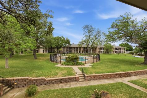 5852 Marina Drive Garland TX 75043