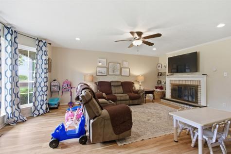 5852 Marina Drive Garland TX 75043