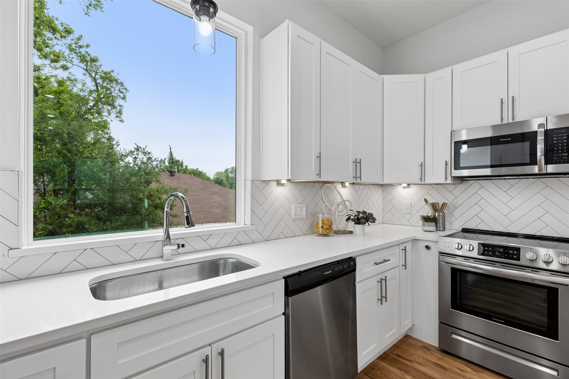5647 Live Oak Street Dallas TX 75206