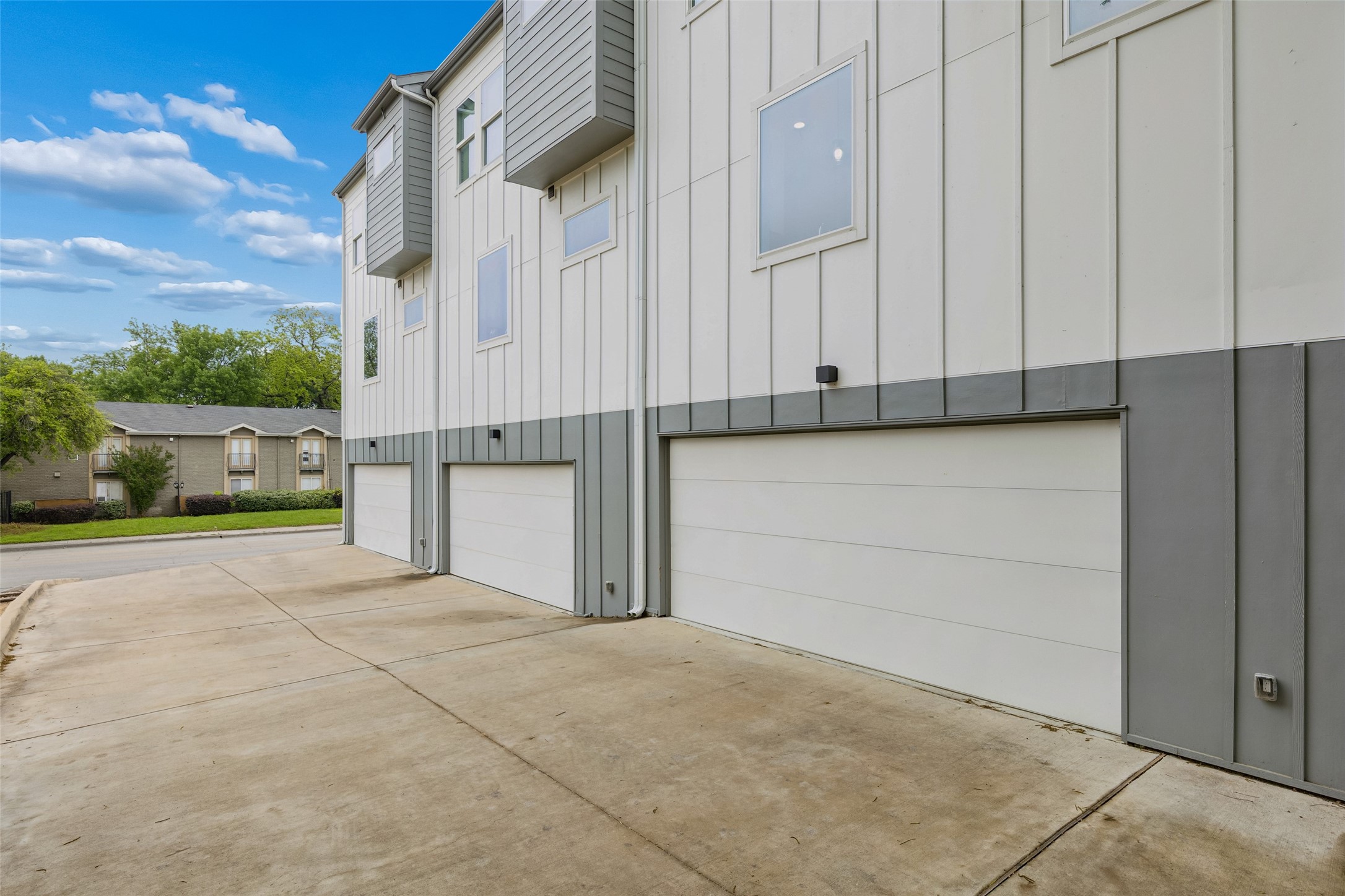 5647 Live Oak Street Dallas TX 75206