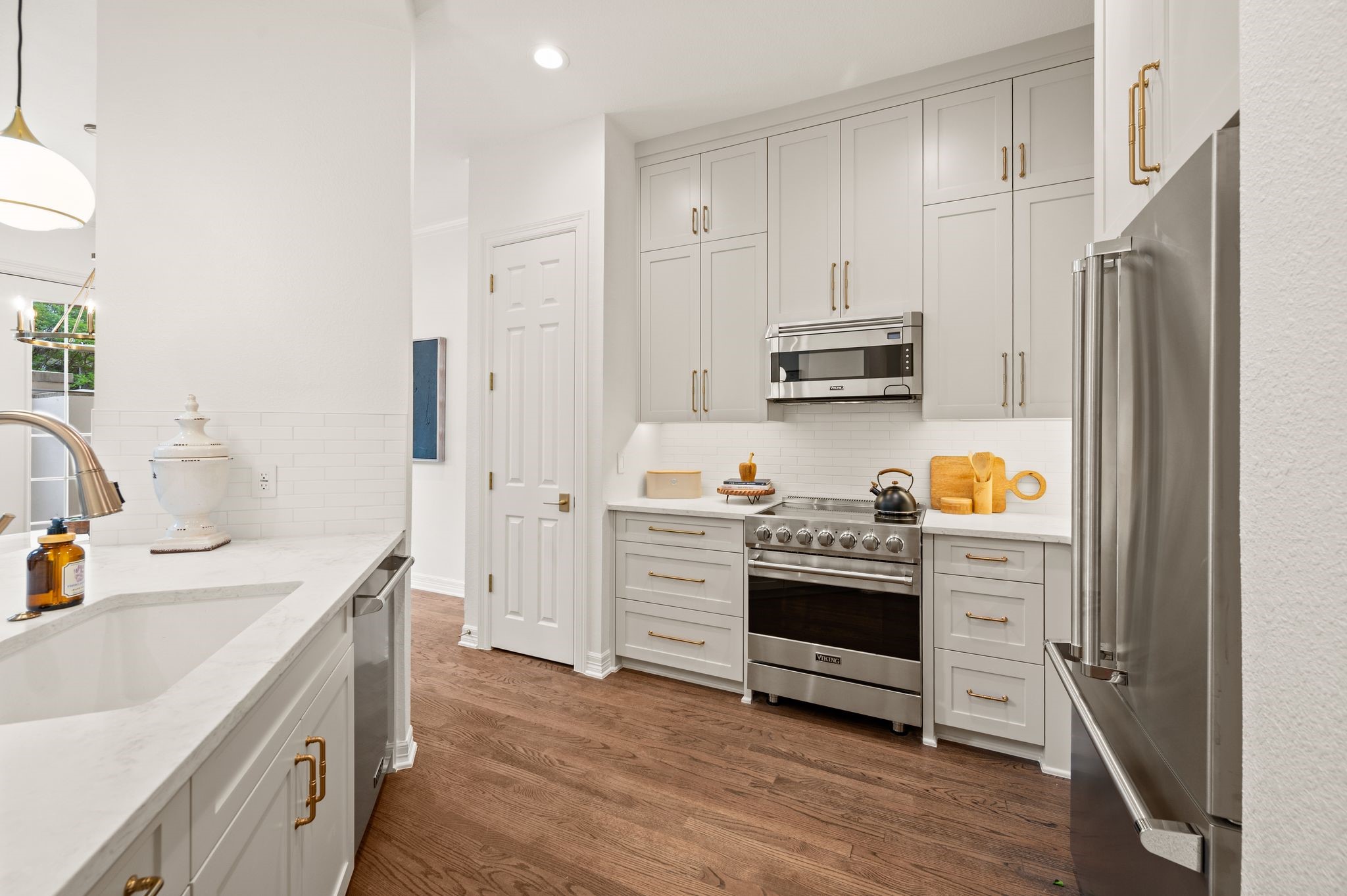 3702 Holland Avenue Dallas TX 75219