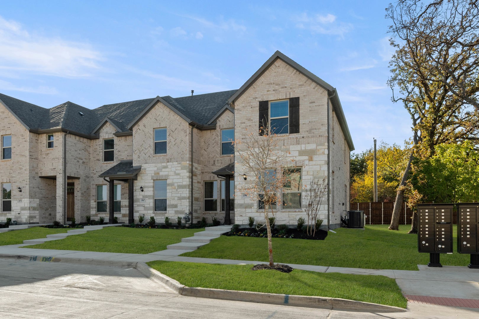 1963 Gentle Oak Trail Corinth TX 76210