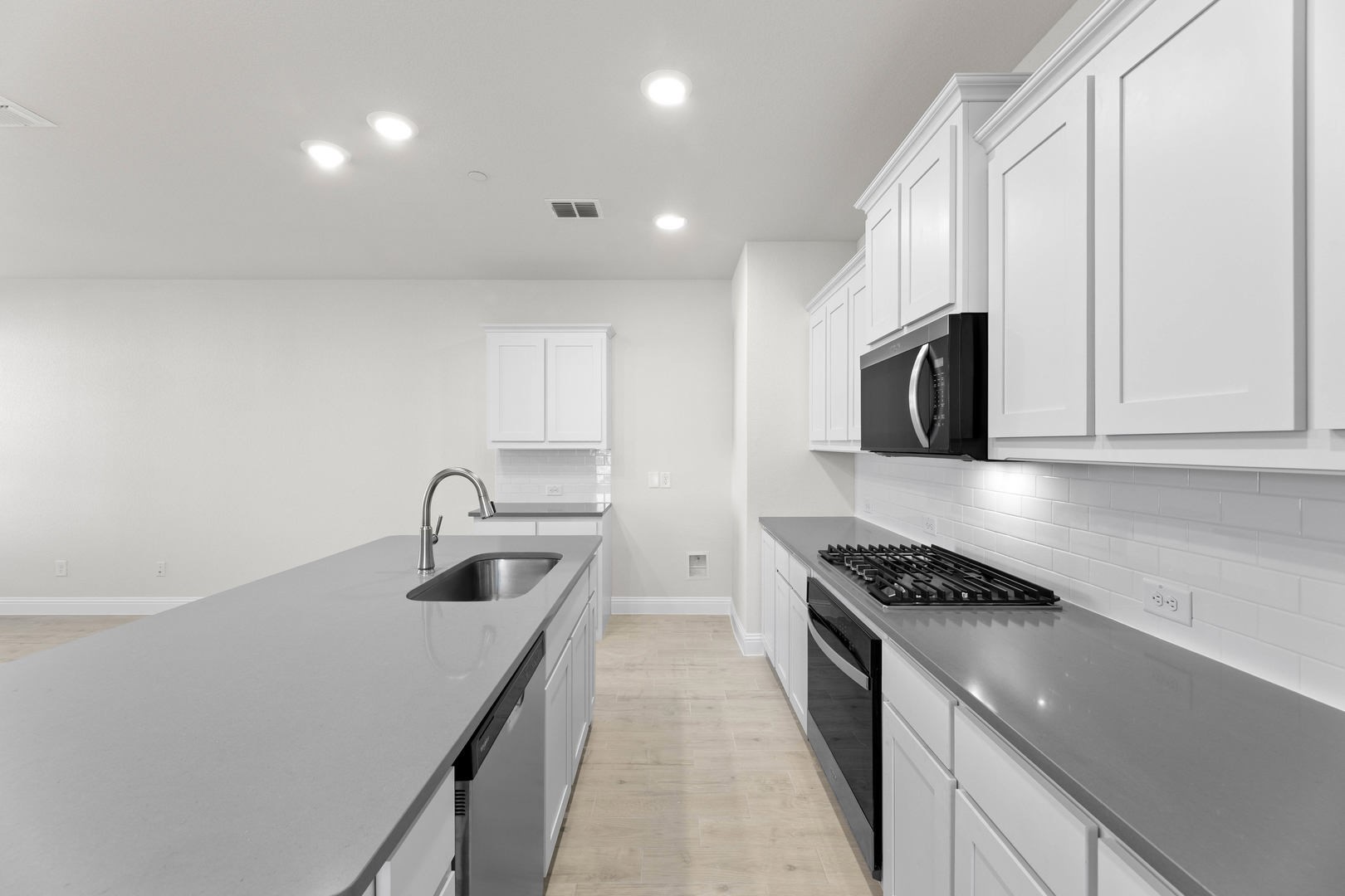 1963 Gentle Oak Trail Corinth TX 76210