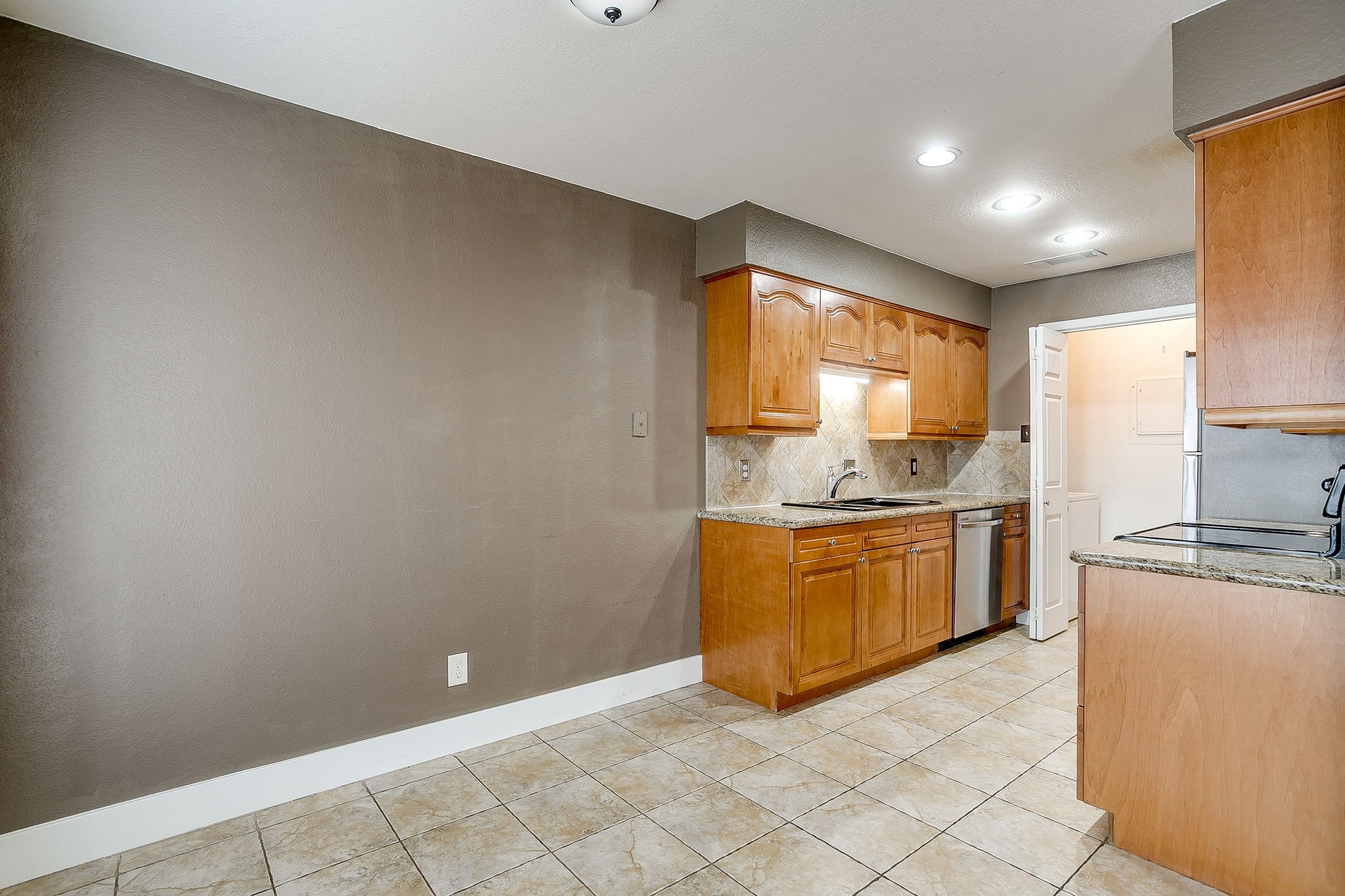 5638 Cedar Creek Drive Benbrook TX 76109