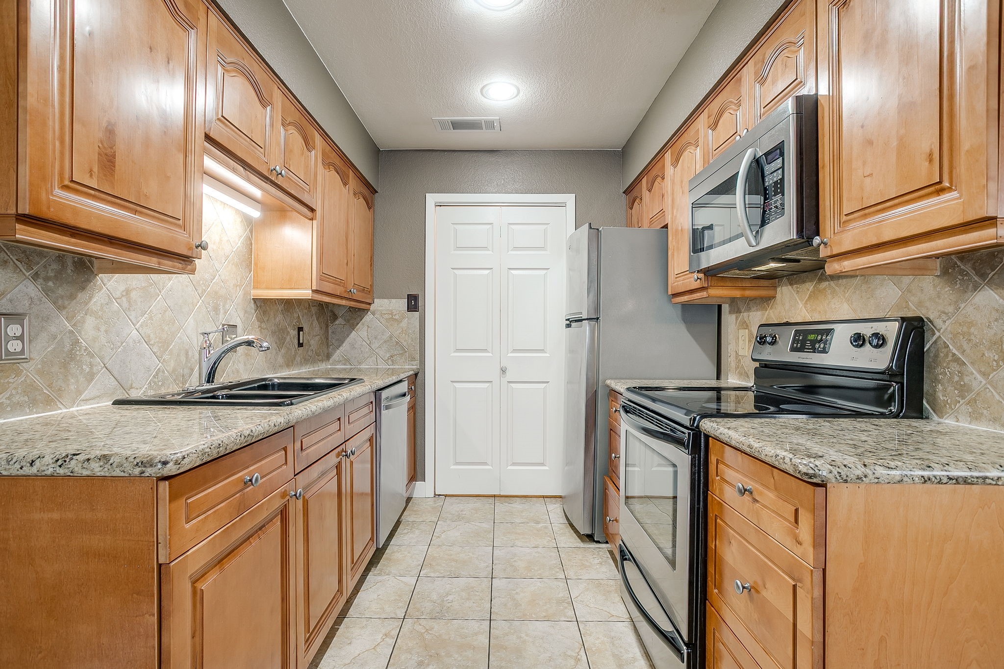 5638 Cedar Creek Drive Benbrook TX 76109