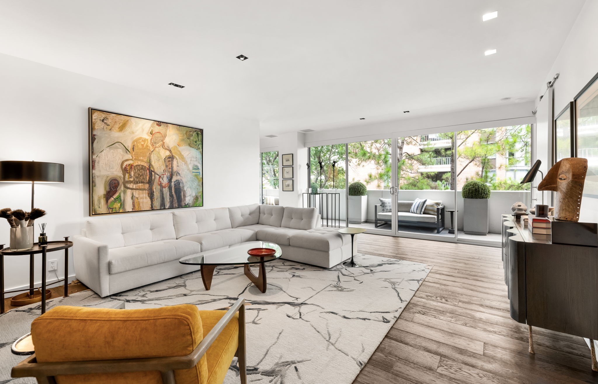 3601 Turtle Creek Boulevard, Unit 301Dallas, TX 75219Sale Price: photo 5