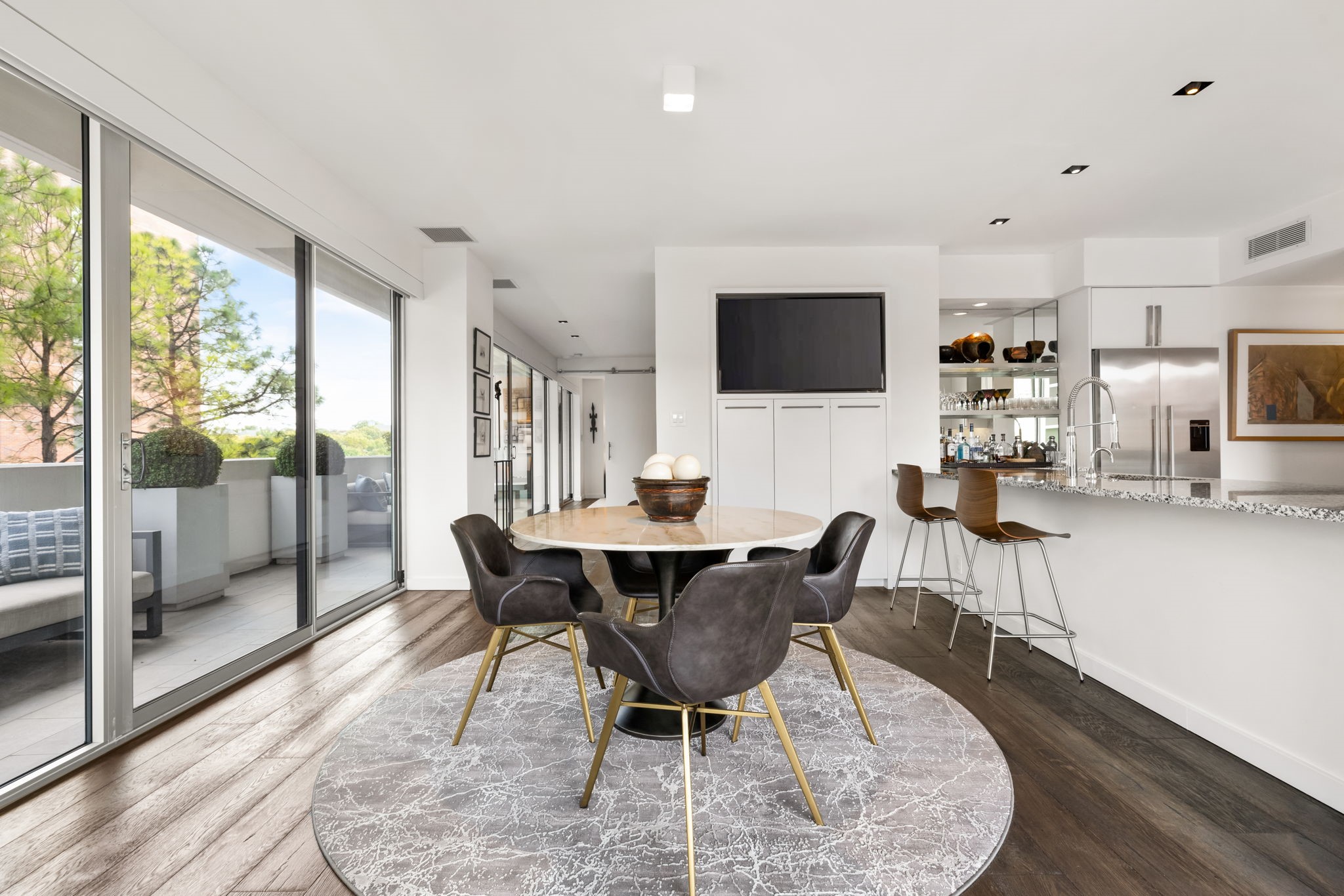 3601 Turtle Creek Boulevard, Unit 301Dallas, TX 75219Sale Price: photo 6