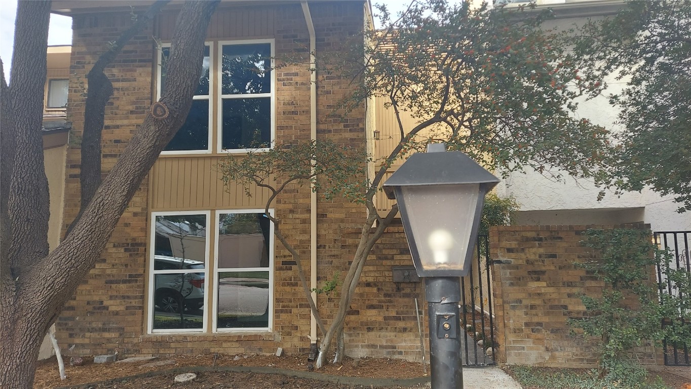 9907 Smokefeather Lane Dallas TX 75243