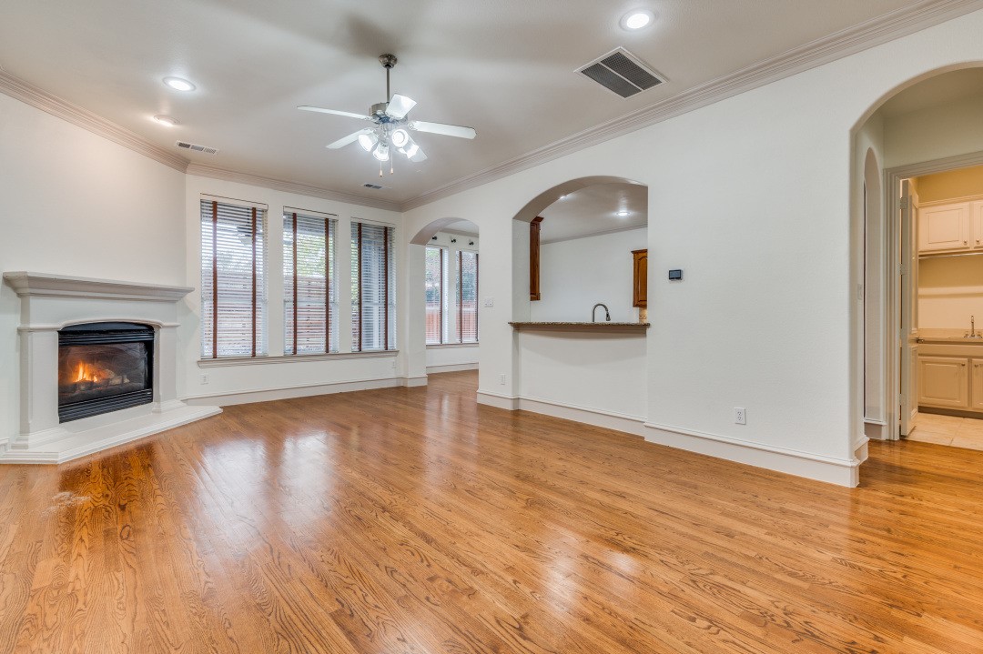 4452 Saint Andrews Boulevard Irving TX 75038
