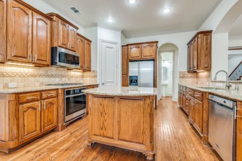 4452 Saint Andrews Boulevard Irving TX 75038