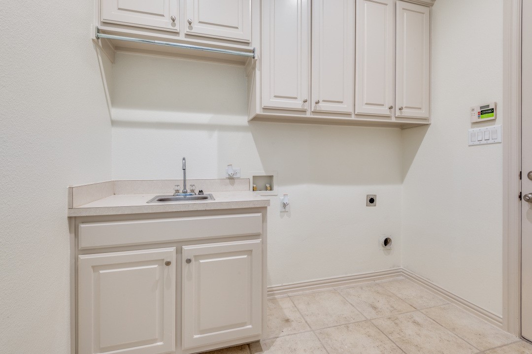 4452 Saint Andrews Boulevard Irving TX 75038