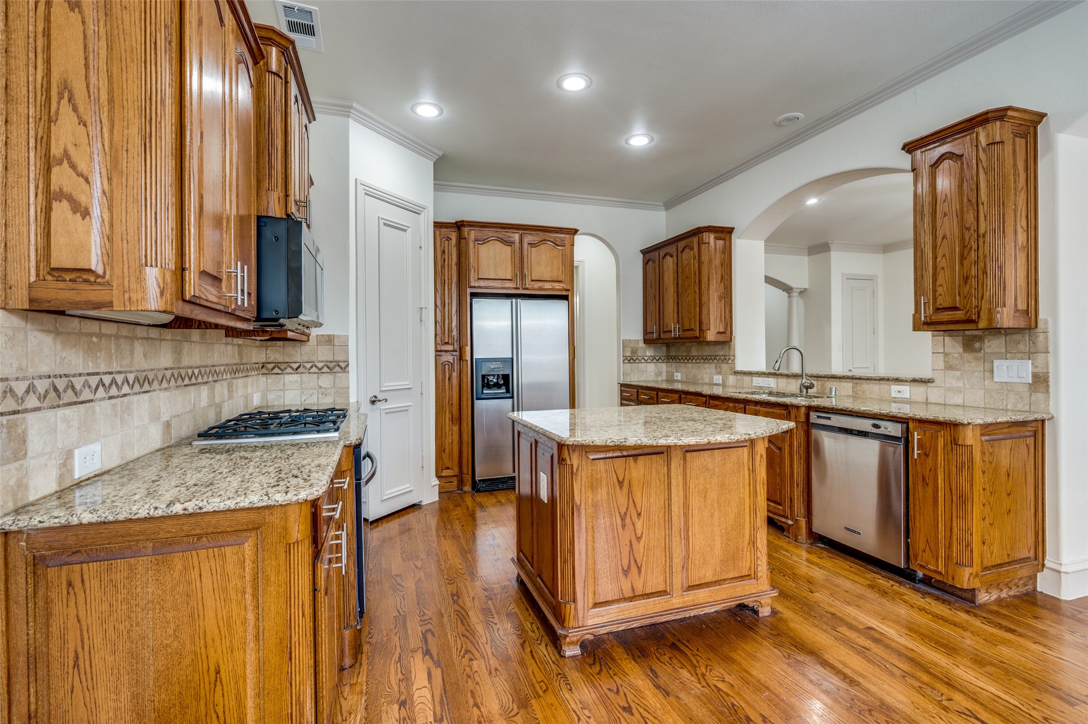 4452 Saint Andrews Boulevard Irving TX 75038
