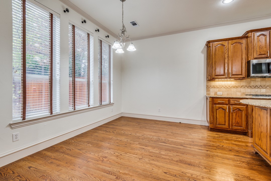 4452 Saint Andrews Boulevard Irving TX 75038