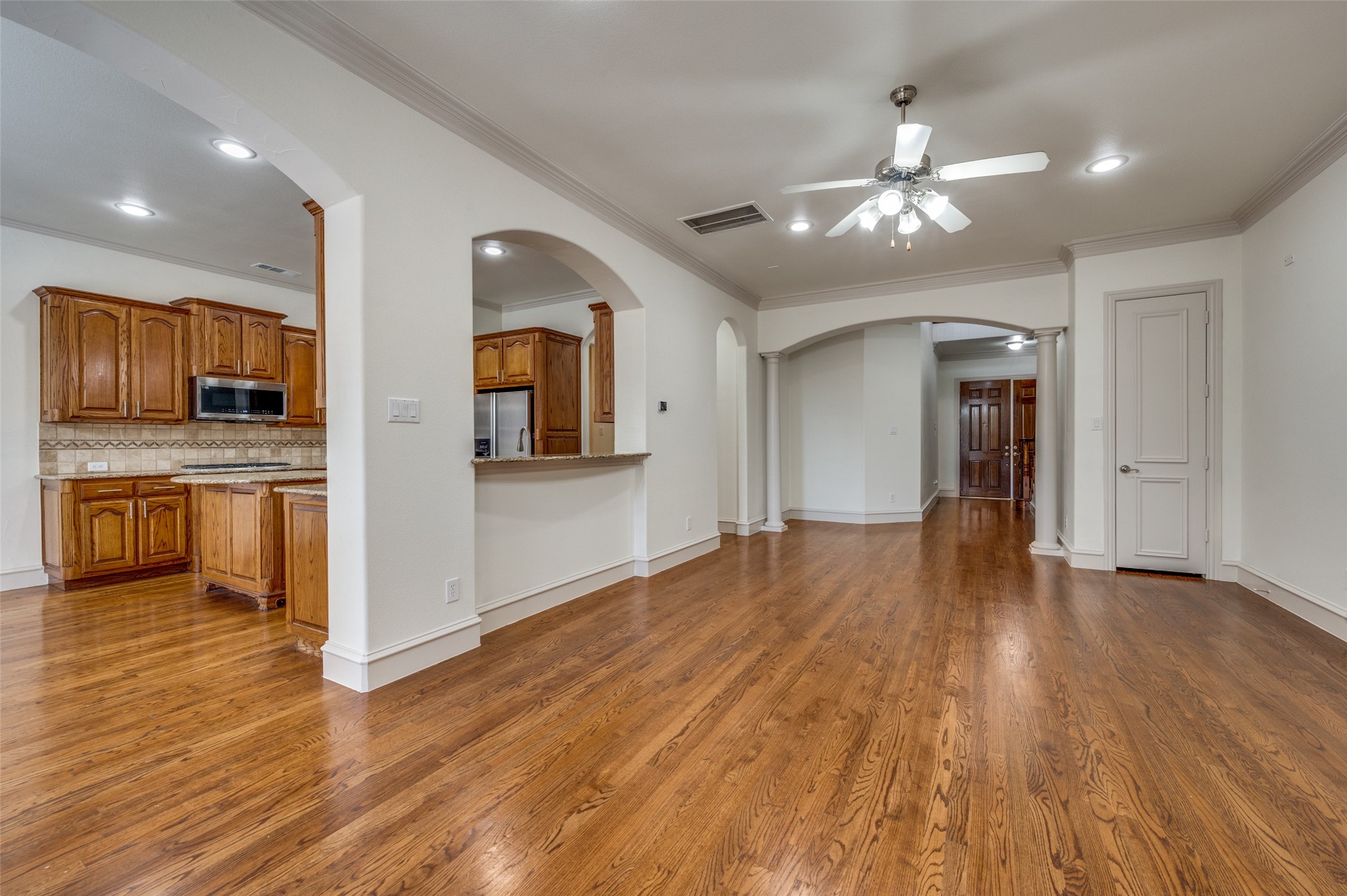 4452 Saint Andrews Boulevard Irving TX 75038
