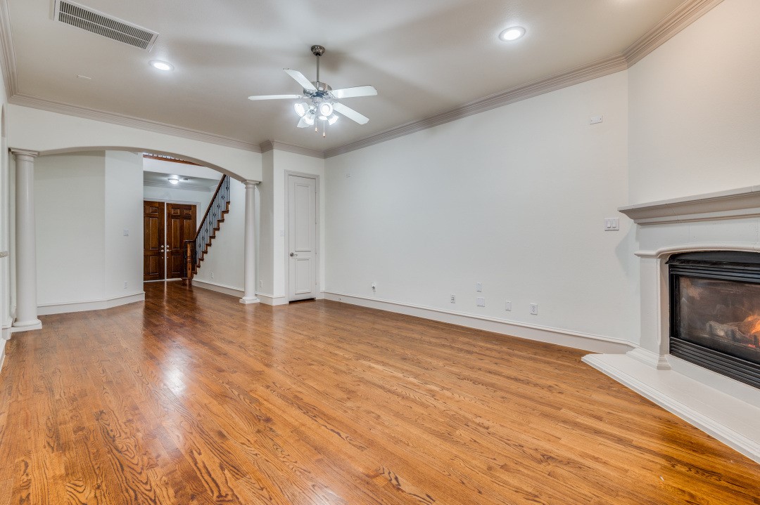 4452 Saint Andrews Boulevard Irving TX 75038