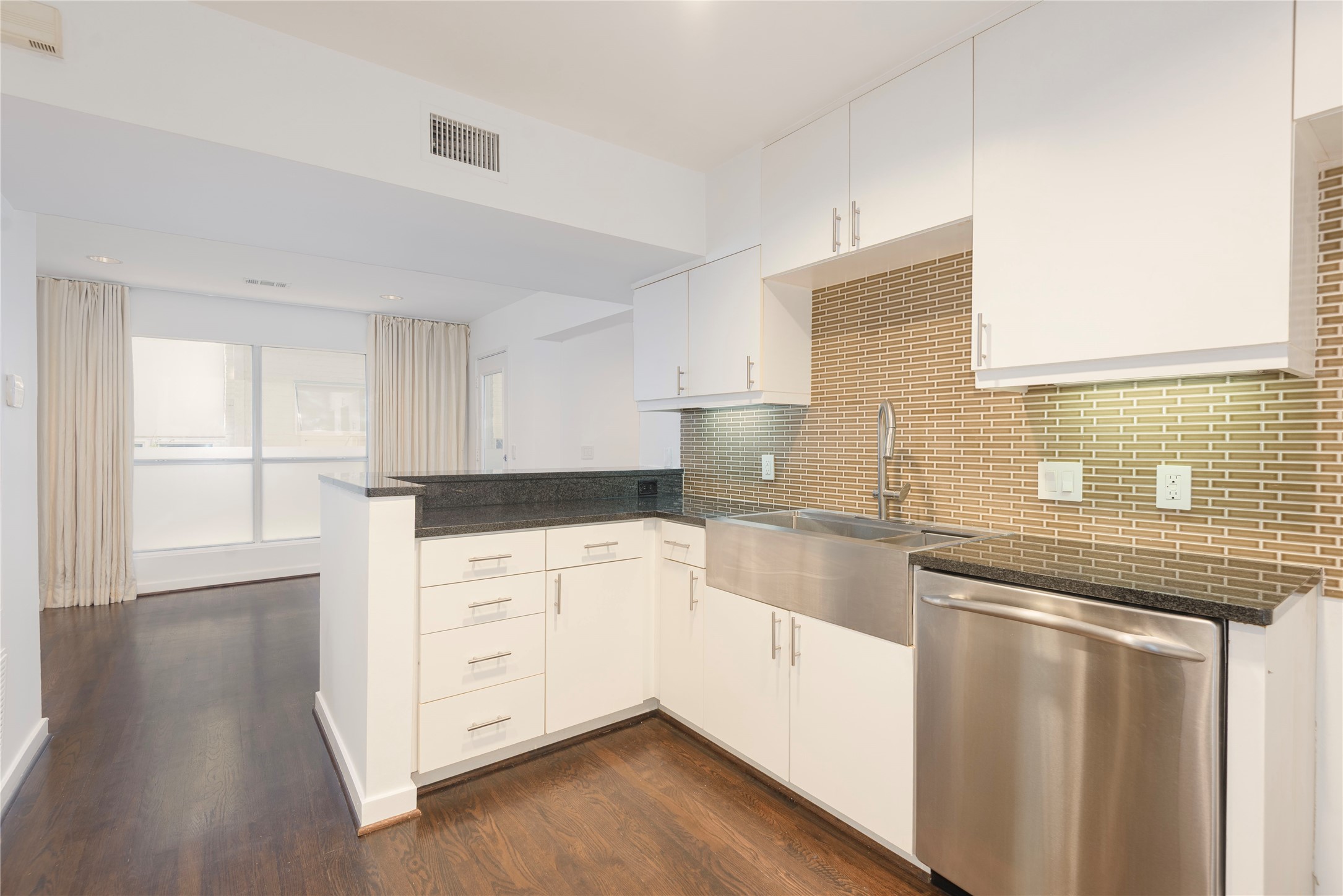 4122 Travis Street Dallas TX 75204