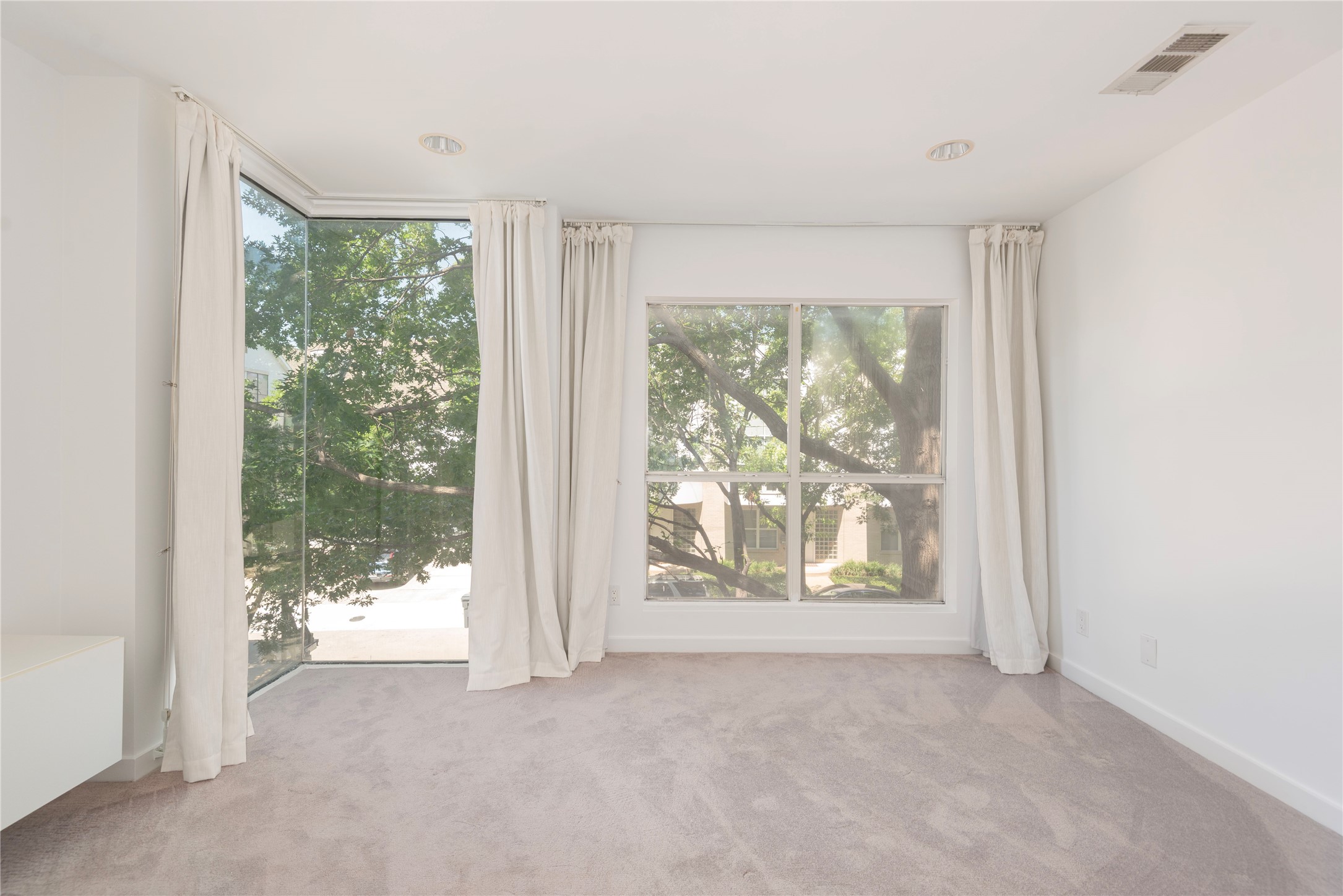 4122 Travis Street Dallas TX 75204