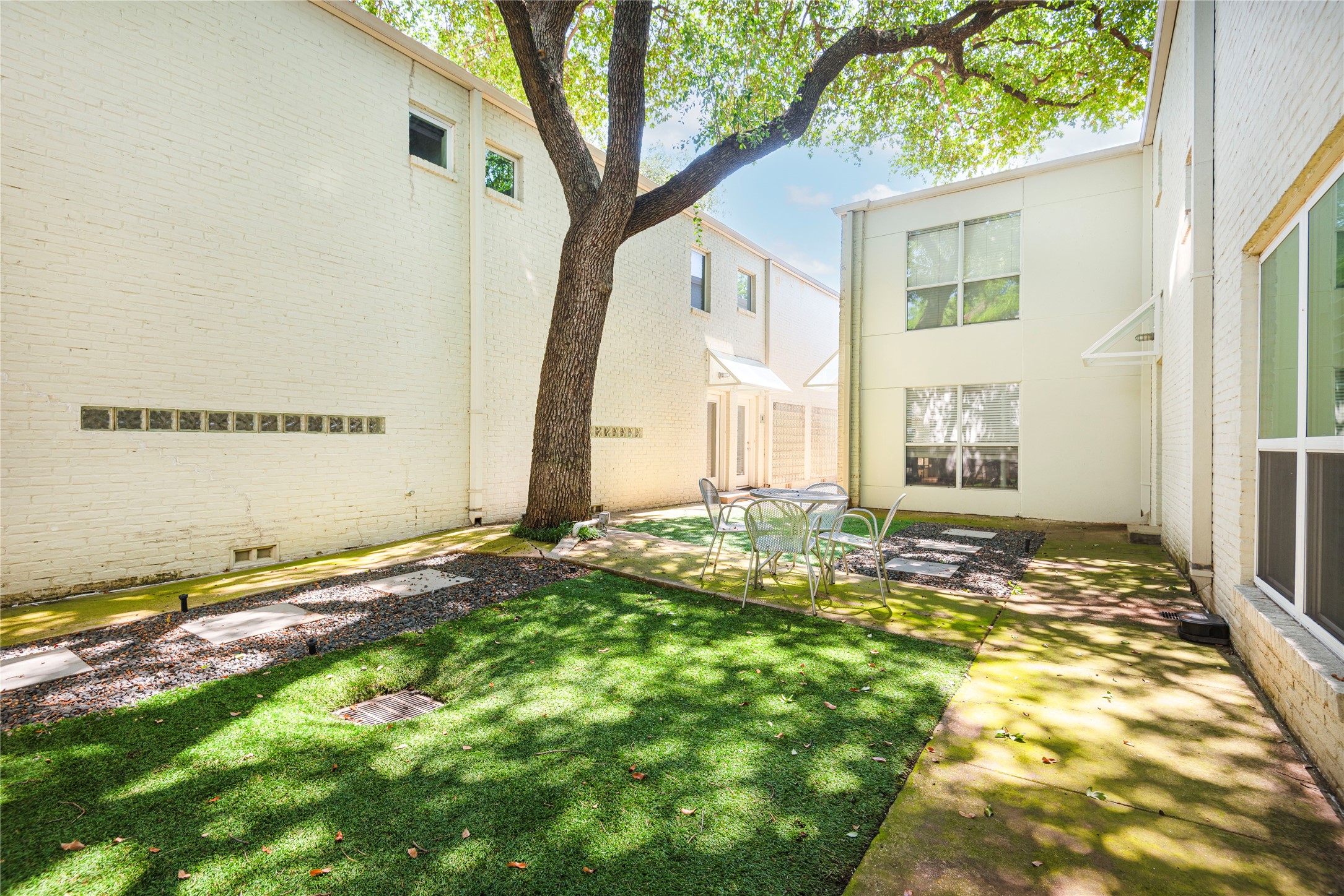 4122 Travis Street Dallas TX 75204