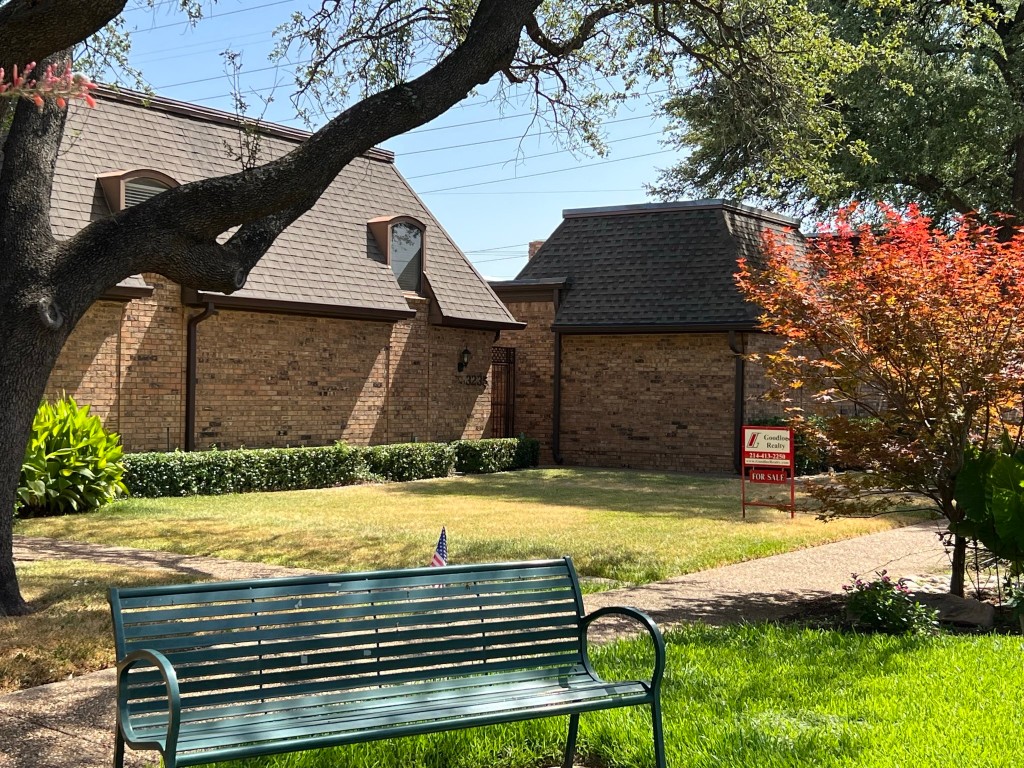 3235 Stonehenge Lane Carrollton TX 75006