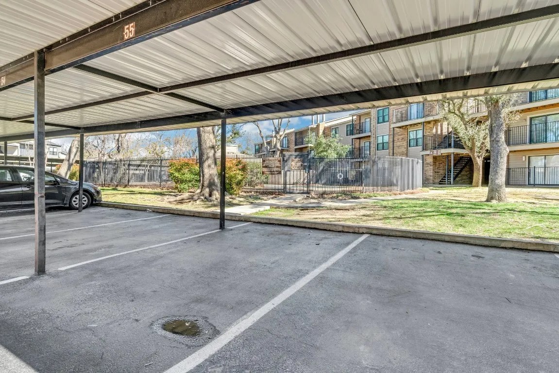 8109 Skillman Street Dallas TX 75231