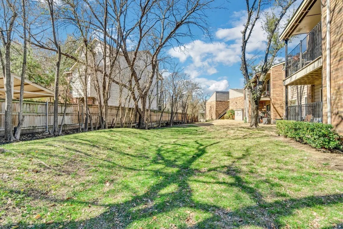 8109 Skillman Street Dallas TX 75231