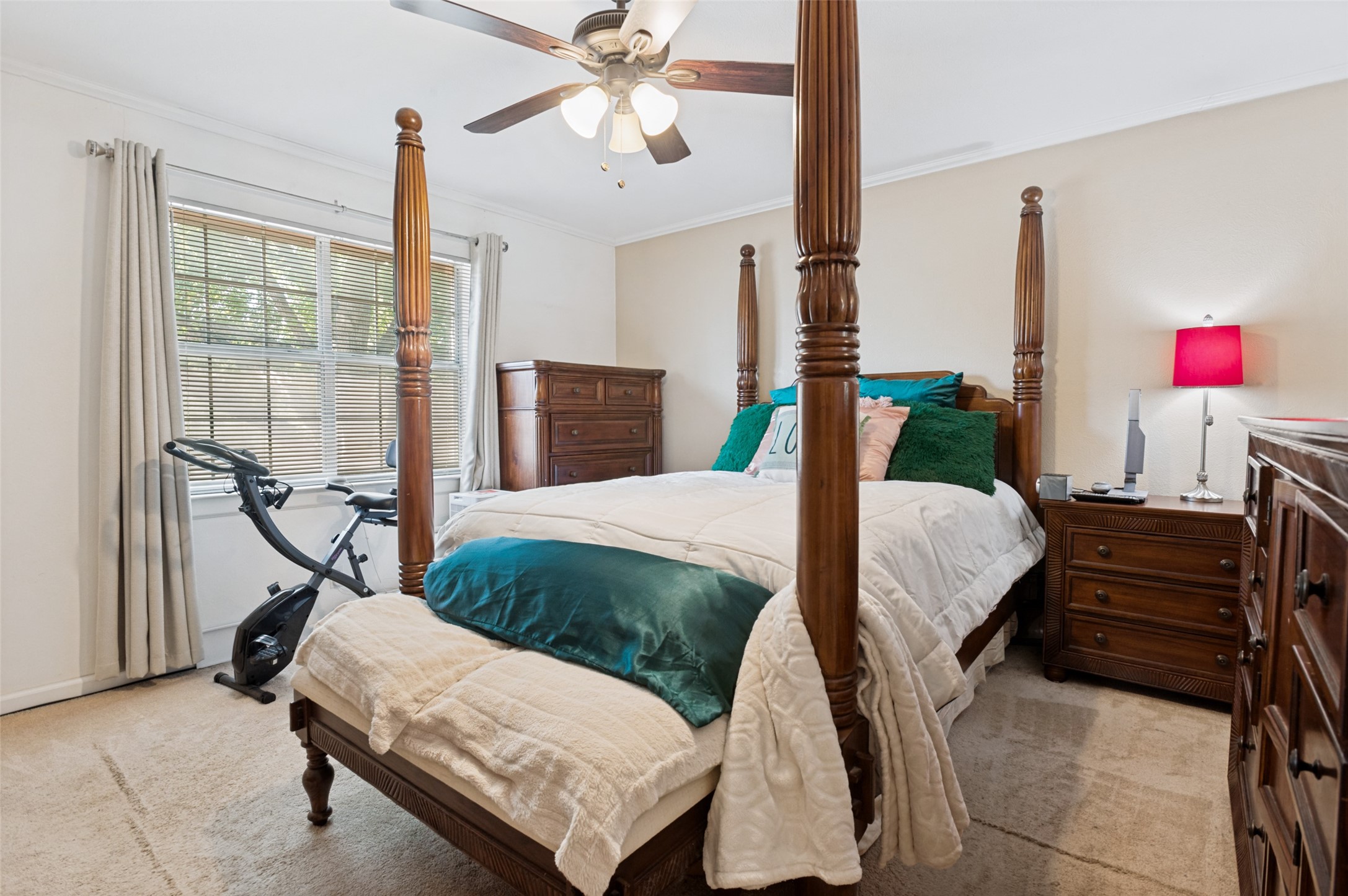 1813 E Grauwyler Road E Irving TX 75061