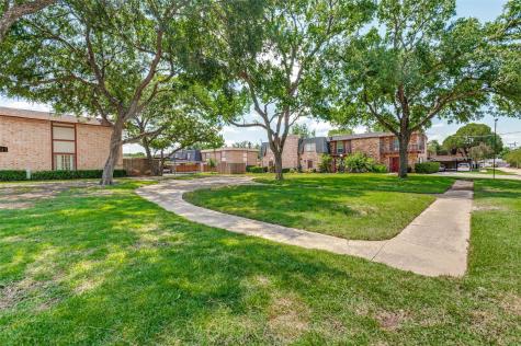 1813 E Grauwyler Road E Irving TX 75061