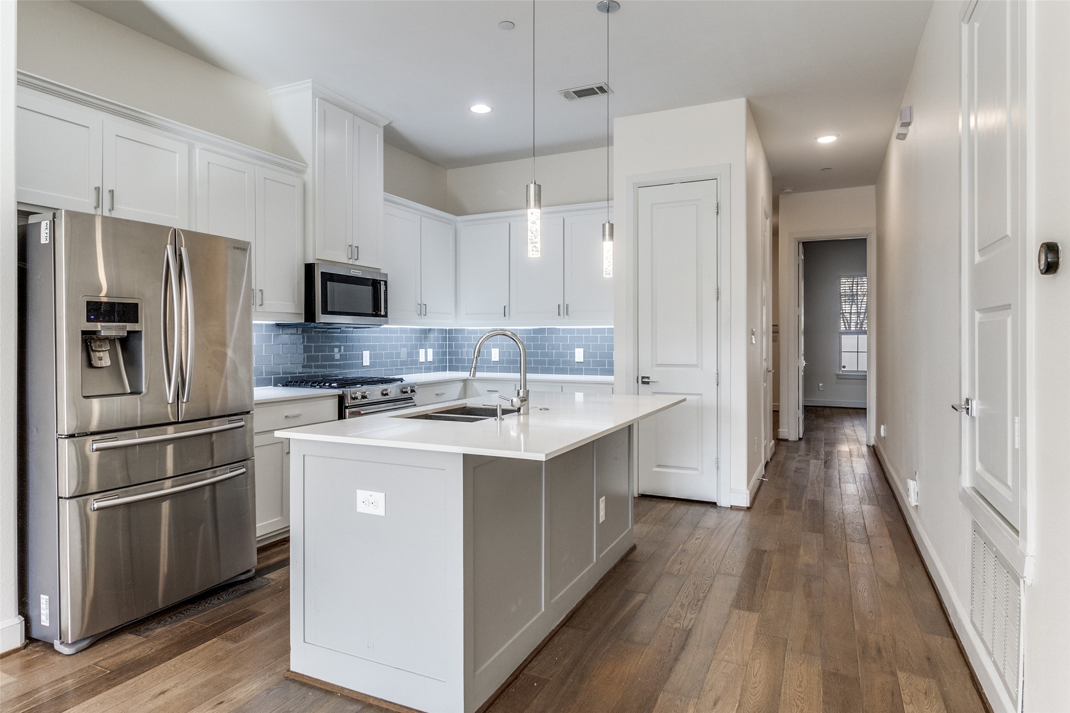 5015 Meridian Lane Addison TX 75001