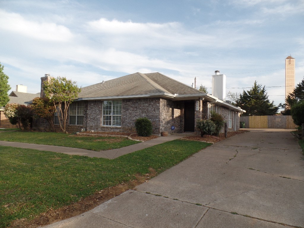 4306 Kelly Hill Drive Arlington TX 76017