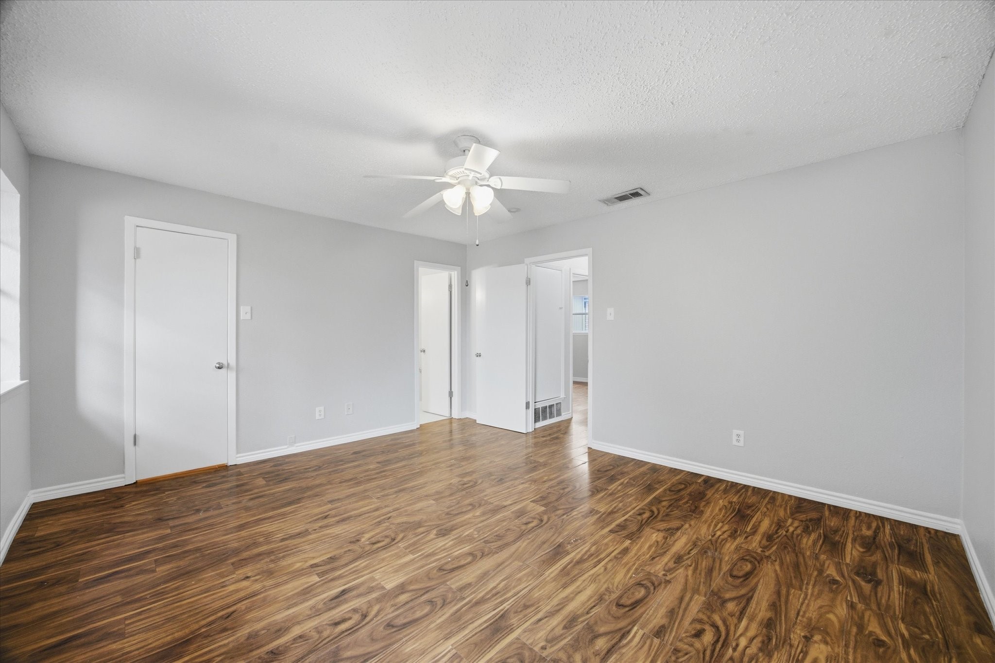 3022 Eastpark Drive Garland TX 75044
