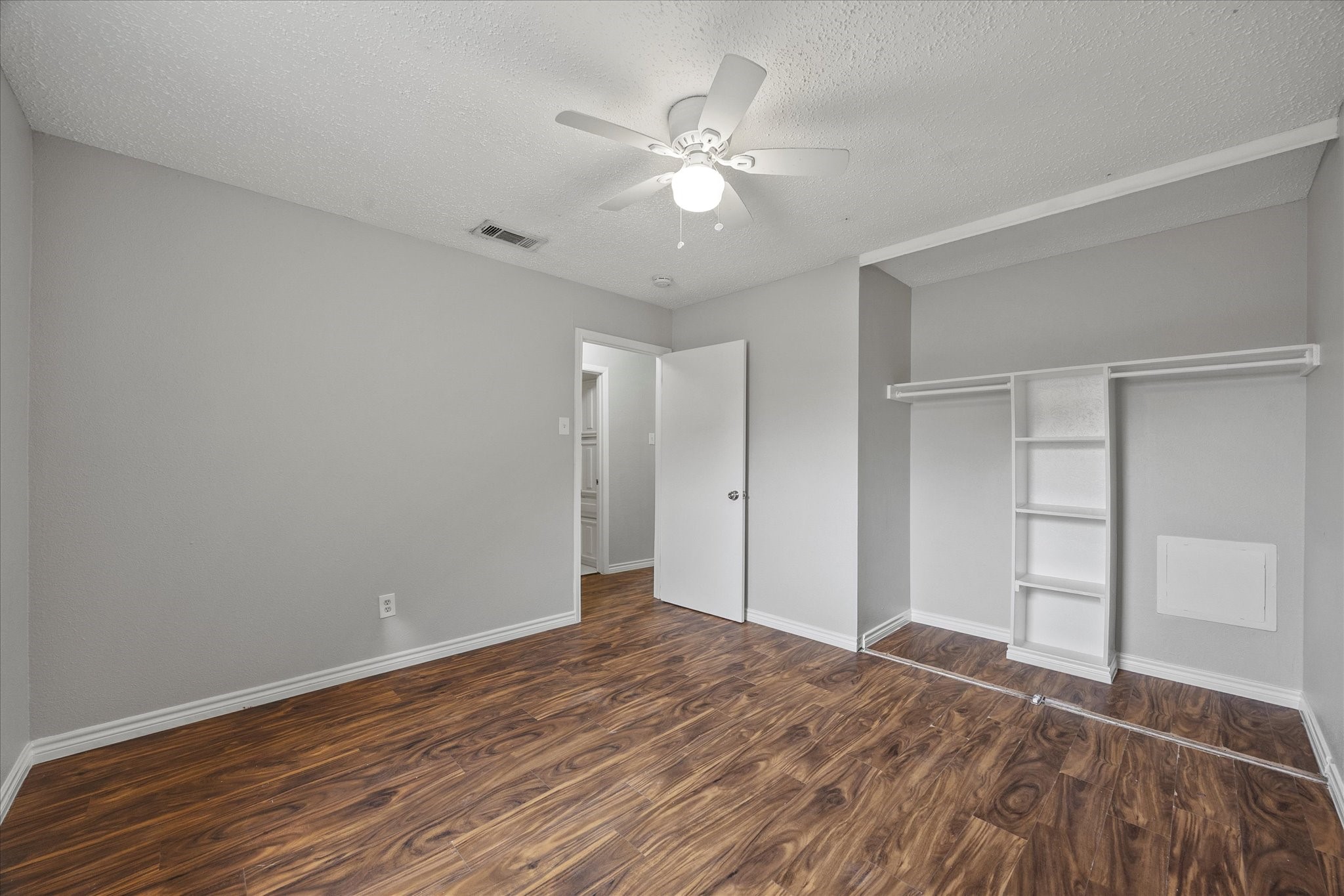 3022 Eastpark Drive Garland TX 75044
