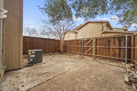 3022 Eastpark Drive Garland TX 75044