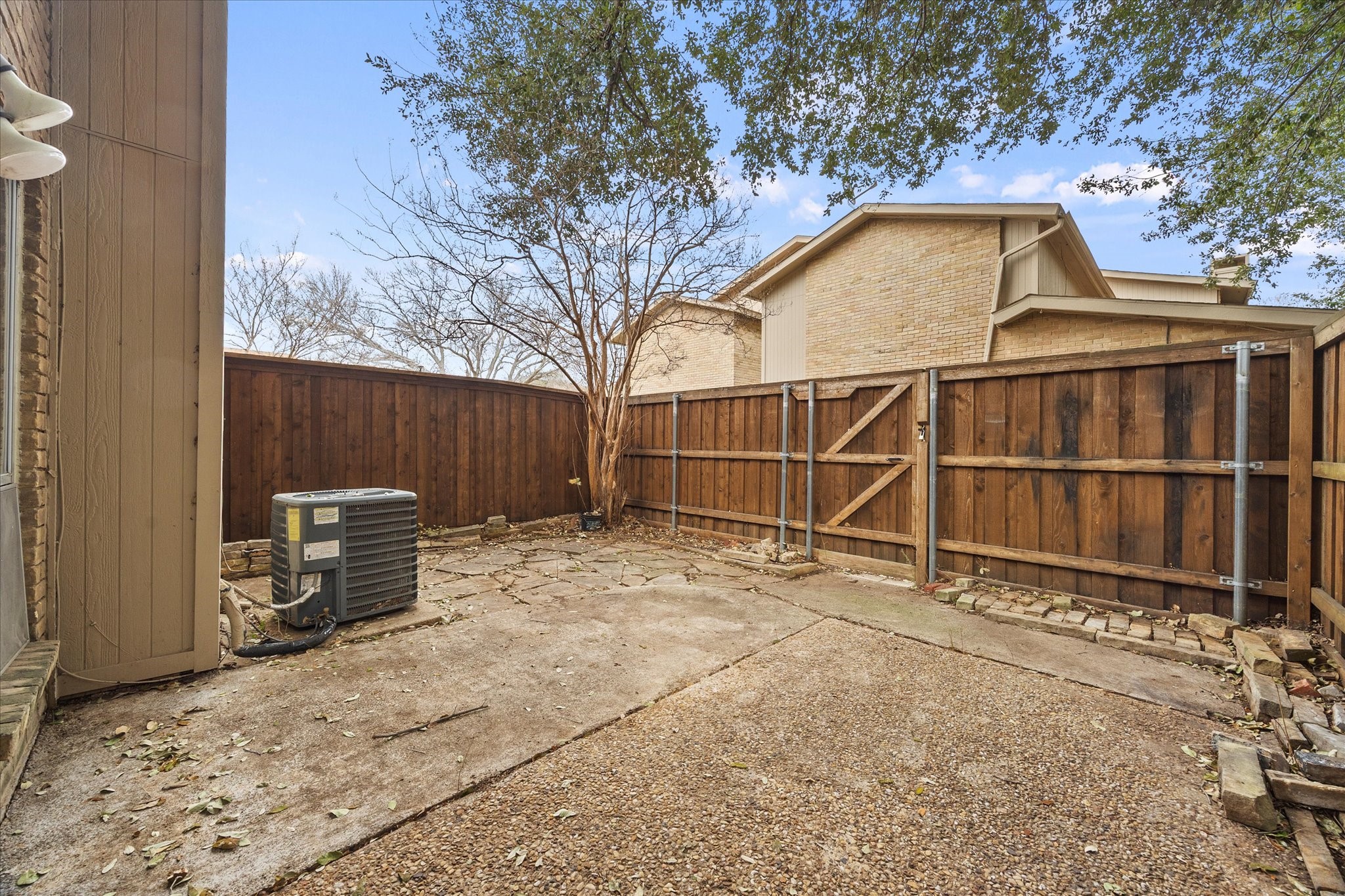 3022 Eastpark Drive Garland TX 75044
