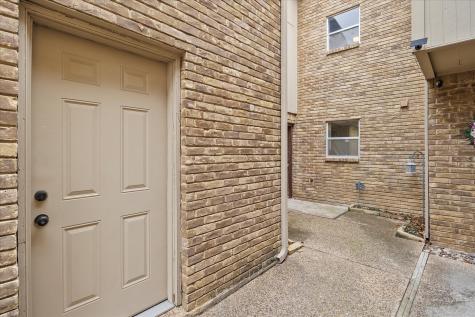 3022 Eastpark Drive Garland TX 75044