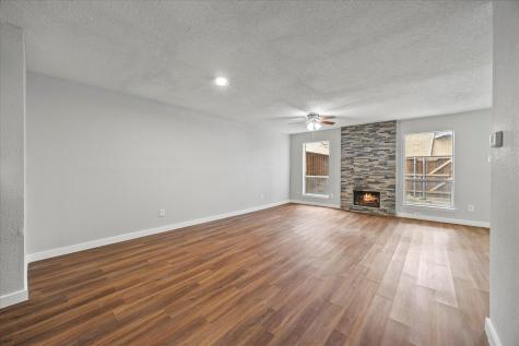 3022 Eastpark Drive Garland TX 75044