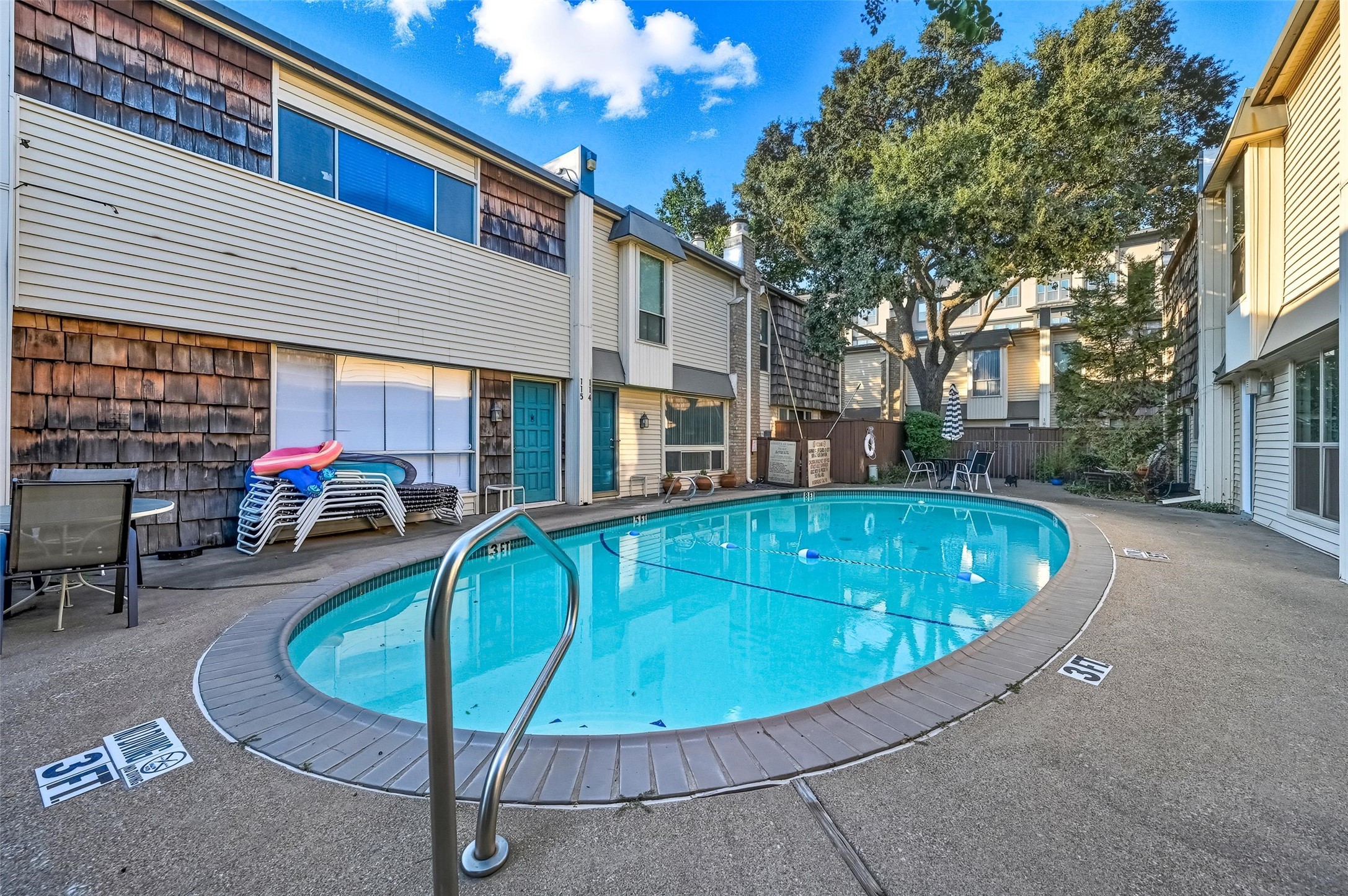 2702 Douglas Avenue Dallas TX 75219