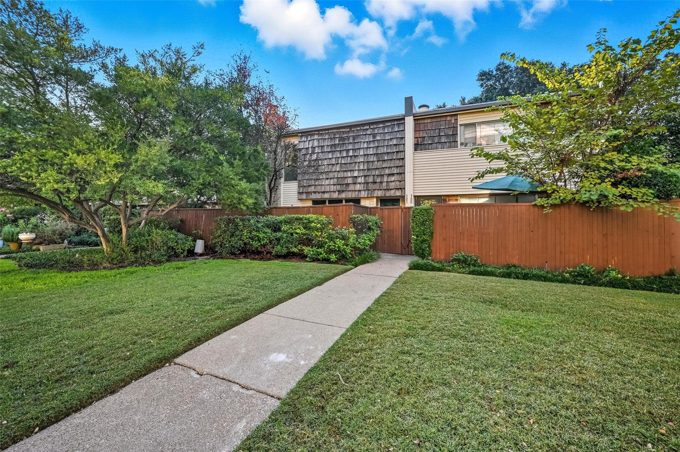 2702 Douglas Avenue Dallas TX 75219