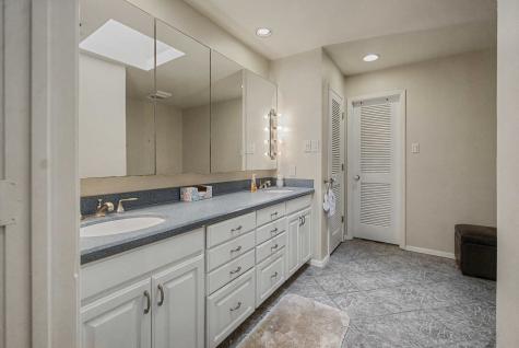 6609 Waterwood Circle Benbrook TX 76132