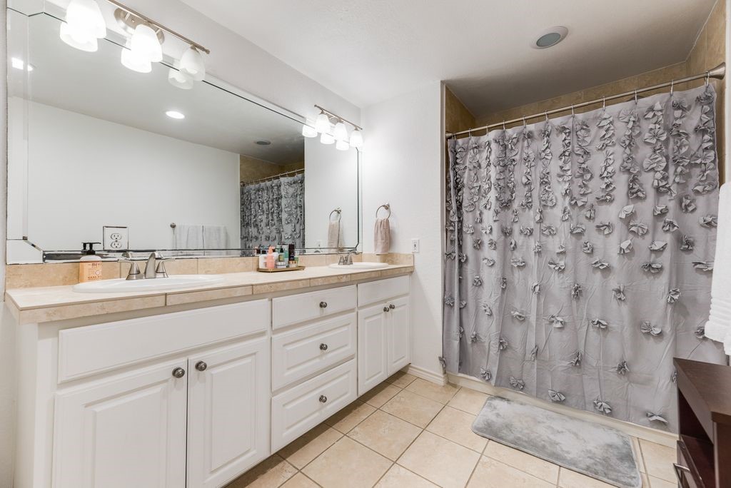 9412 Timberleaf Drive Dallas TX 75243