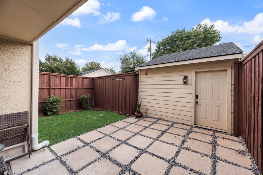 9412 Timberleaf Drive Dallas TX 75243