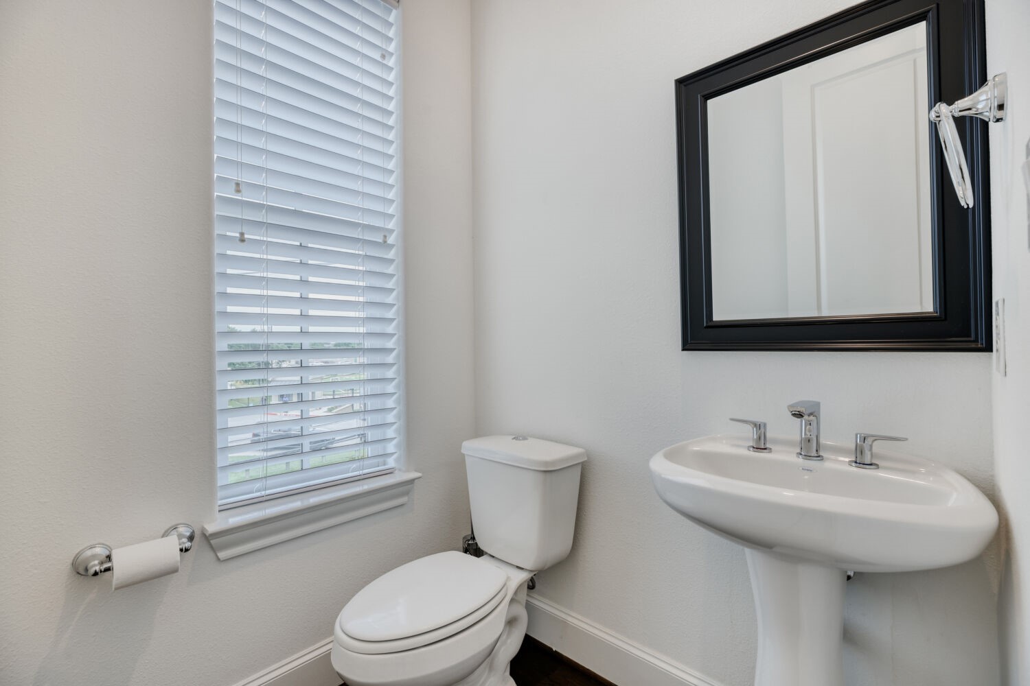 7333 Valley View Lane Dallas TX 75240