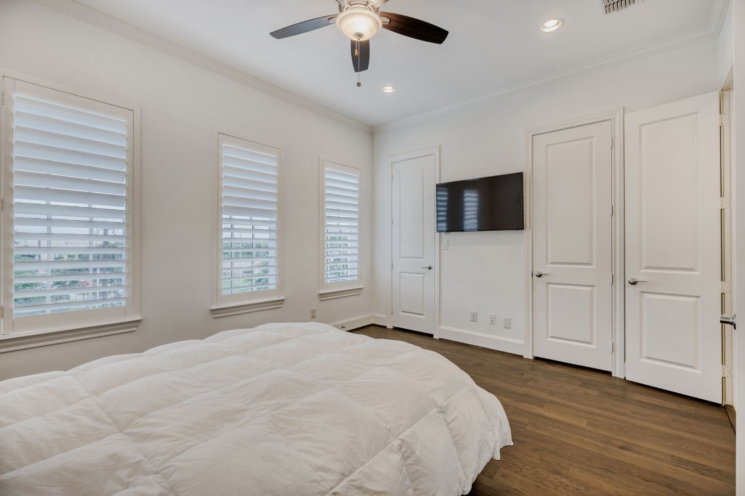 7333 Valley View Lane Dallas TX 75240