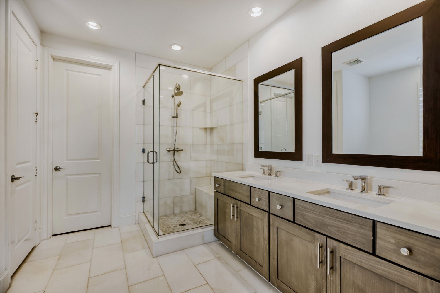 7333 Valley View Lane Dallas TX 75240