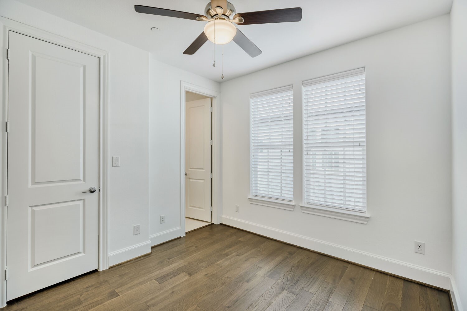 7333 Valley View Lane Dallas TX 75240