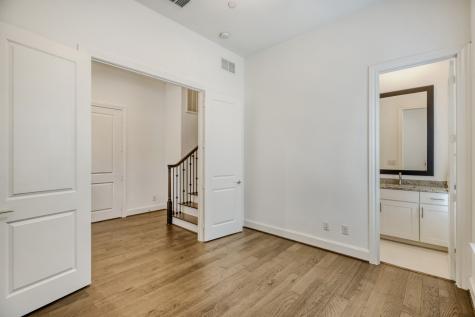7333 Valley View Lane Dallas TX 75240