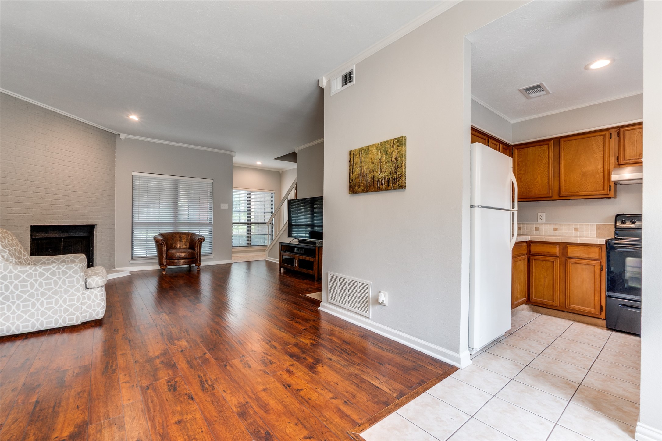 9910 Royal Lane Dallas TX 75231
