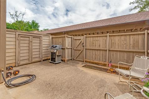 9910 Royal Lane Dallas TX 75231
