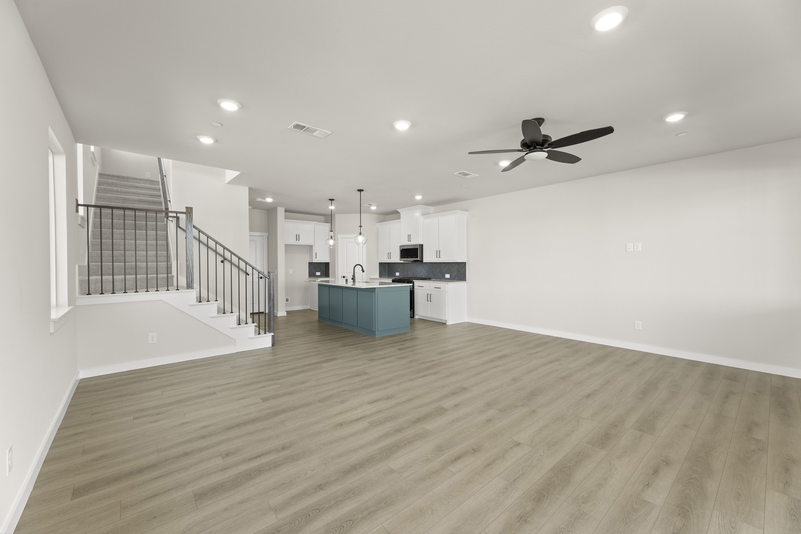 2001 Aldrich Mews Celina TX 75009