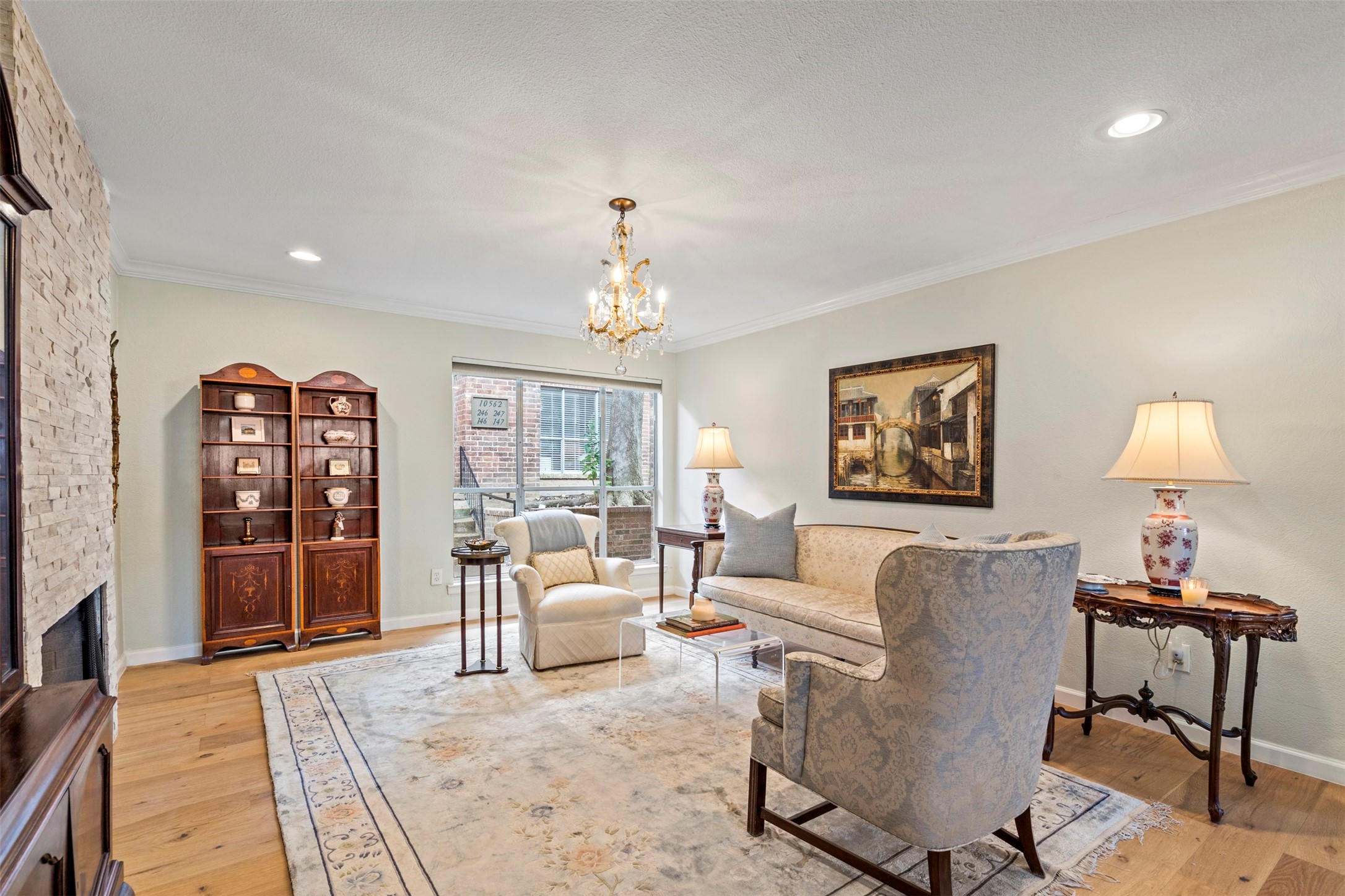 10556 High Hollows Drive Dallas TX 75230