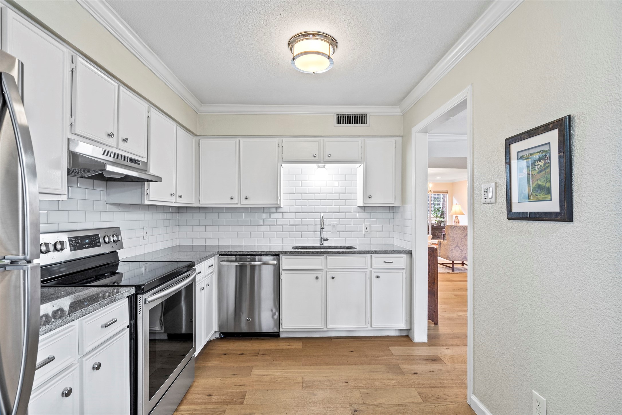 10556 High Hollows Drive Dallas TX 75230